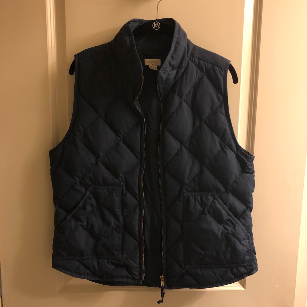 J. Crew Navy Quilted vest SZ L